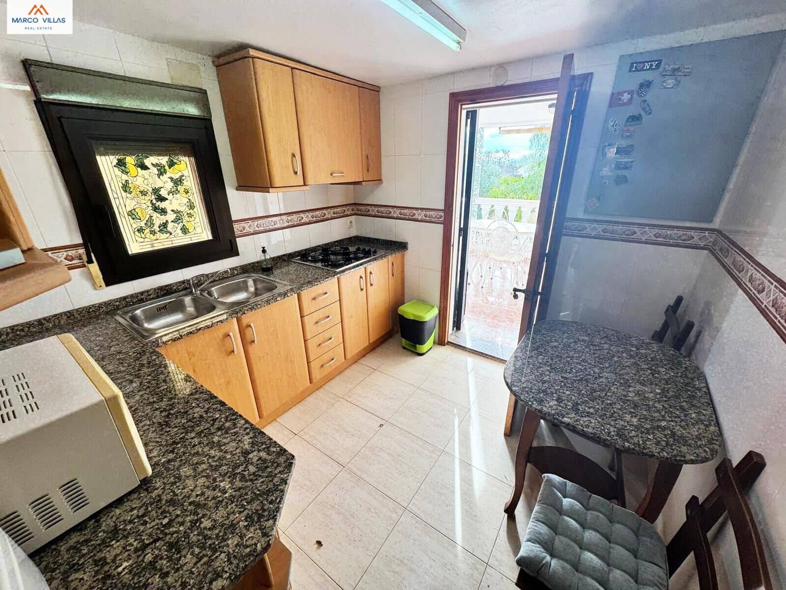 6 Zimmer Villa zu verkaufen in San Fulgencio mit Garage - 299.000 € (Ref: 8869783)