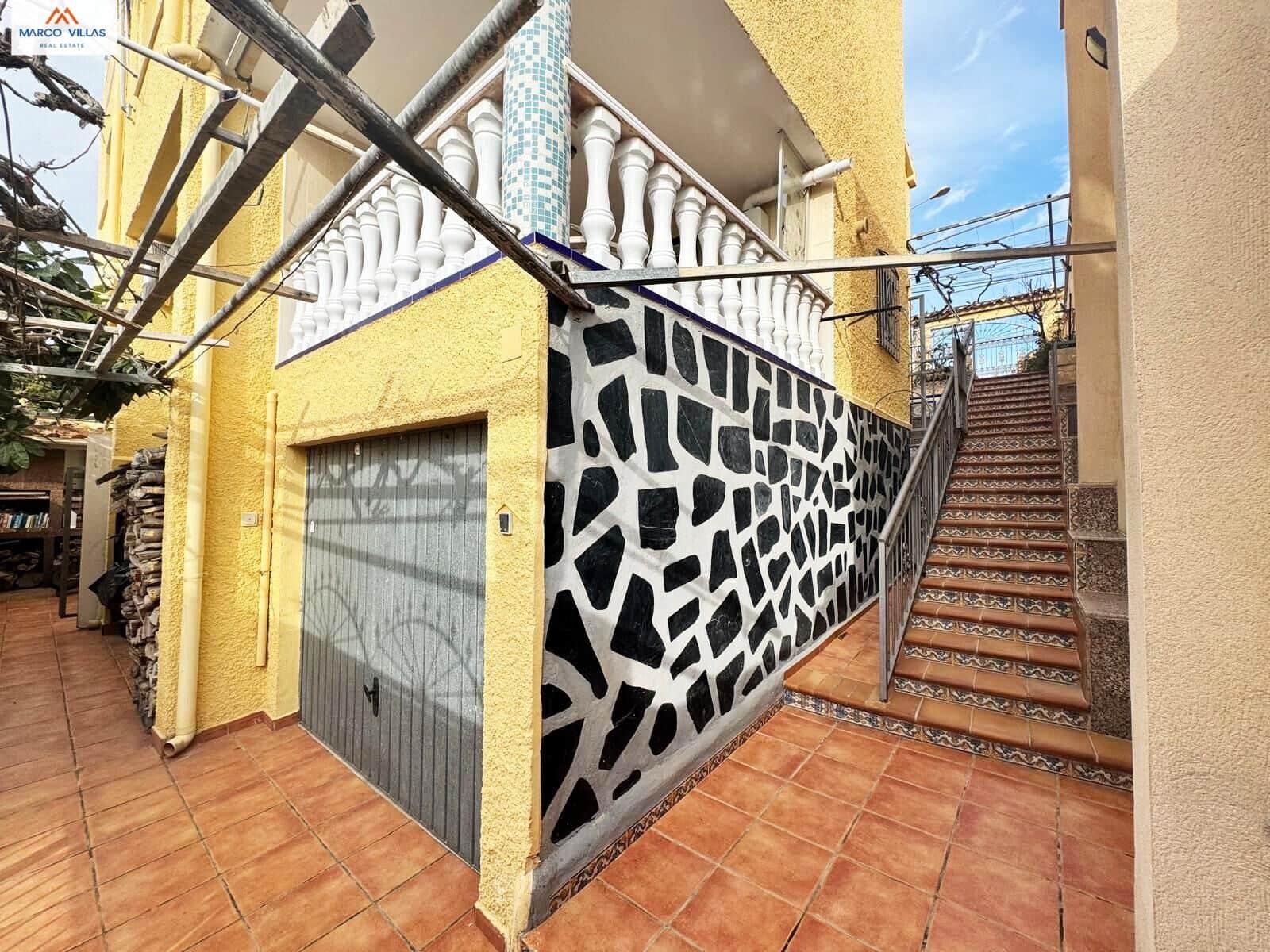 6 Zimmer Villa zu verkaufen in San Fulgencio mit Garage - 299.000 € (Ref: 8869783)