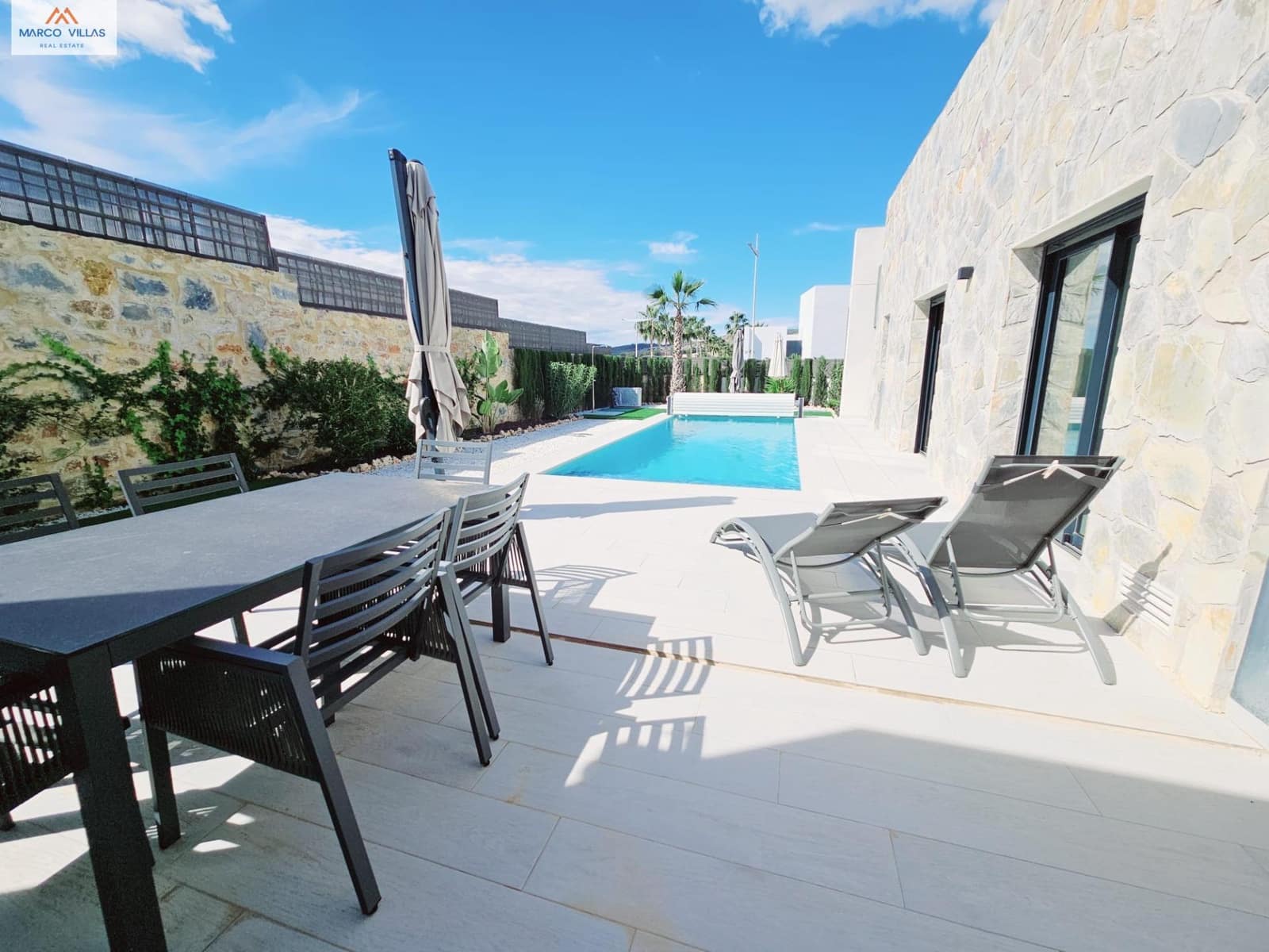 3 makuuhuone Huvila myytävänä paikassa Algorfa mukana uima-altaan - 560 000 € (Ref: 8907762)