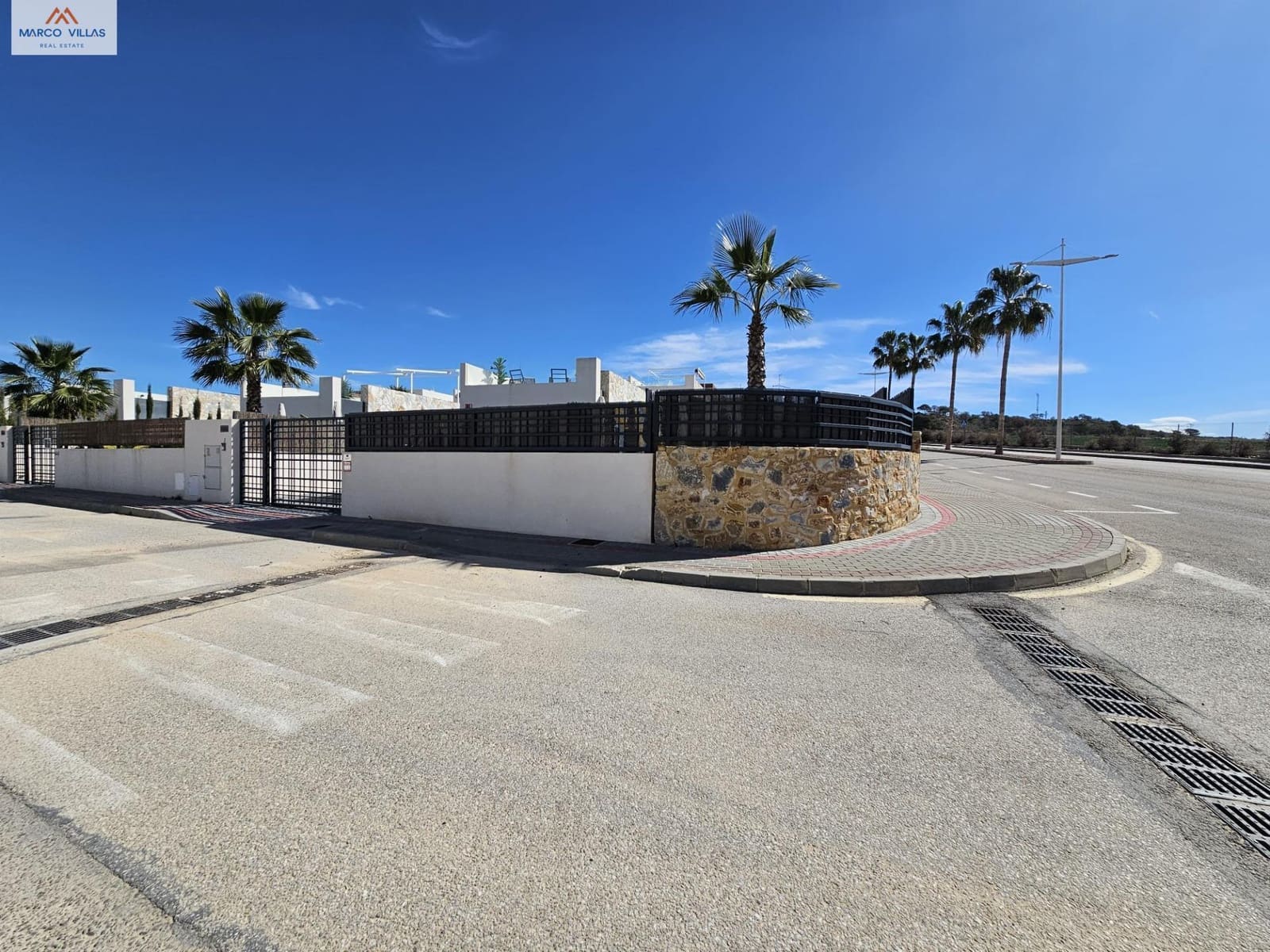 3 makuuhuone Huvila myytävänä paikassa Algorfa mukana uima-altaan - 560 000 € (Ref: 8907762)