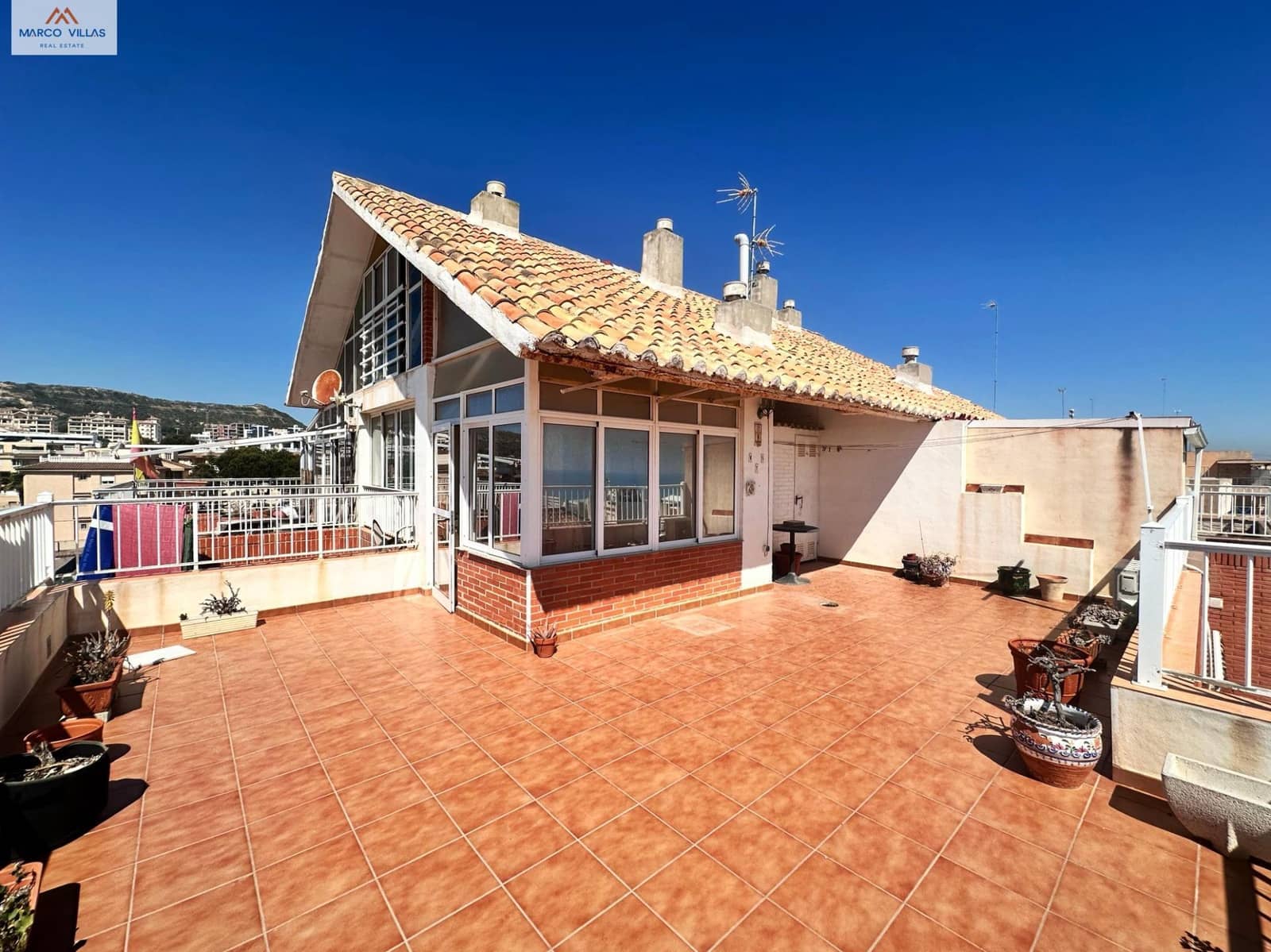 2 soverom Penthouse til salgs i Guardamar del Segura med garasje - € 232 000 (Ref: 8921585)