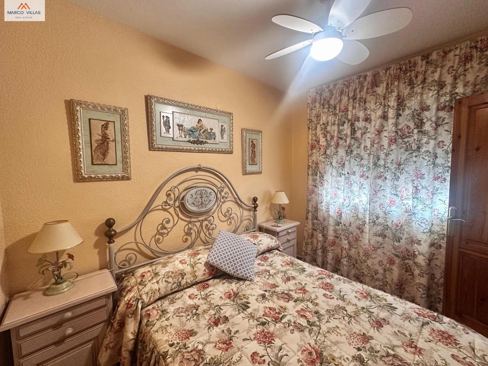 4 bedroom Villa for sale in Guardamar del Segura with pool garage - € 435,000 (Ref: 9003639)