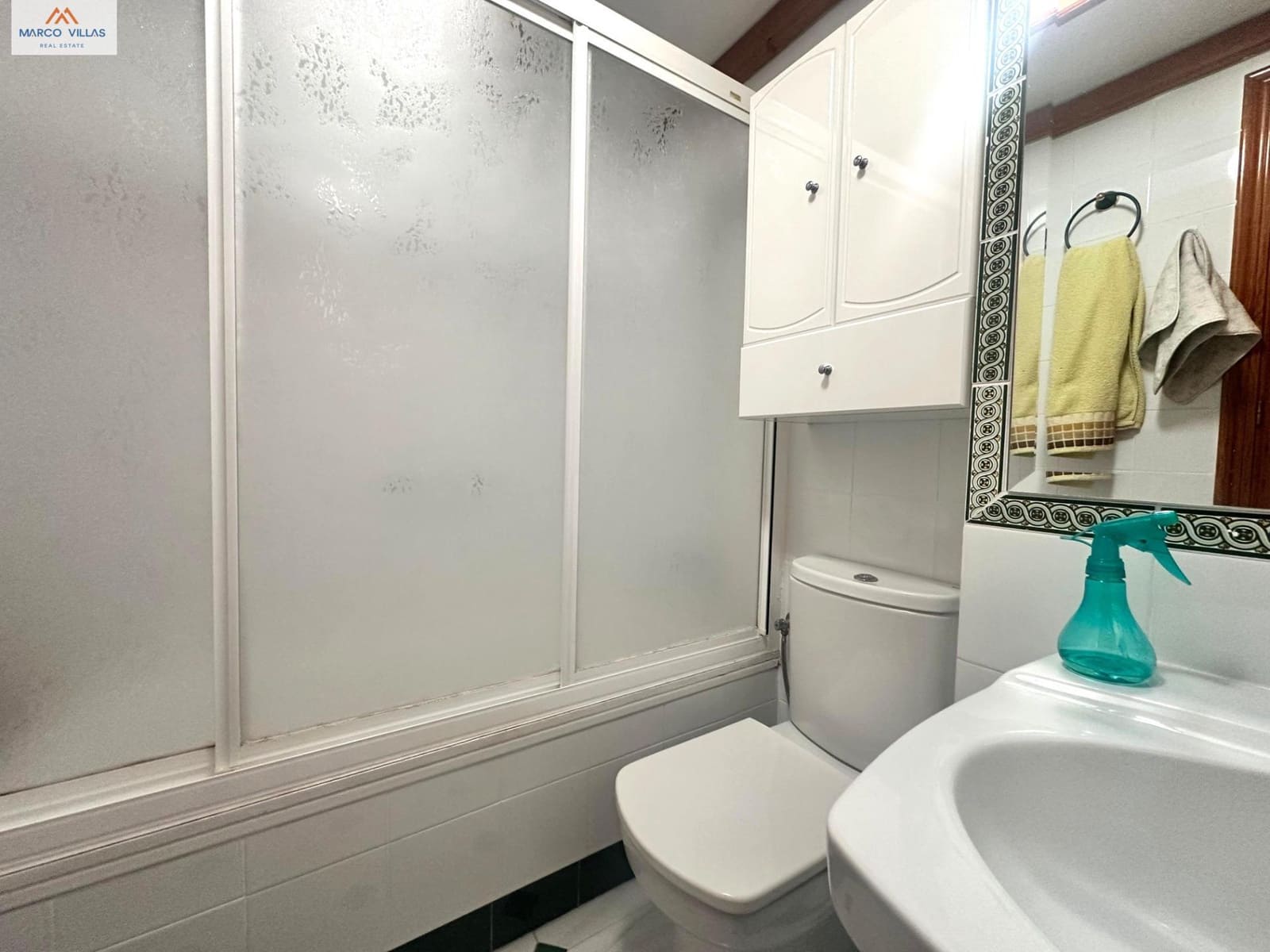 4 bedroom Villa for sale in Guardamar del Segura with pool garage - € 435,000 (Ref: 9003639)