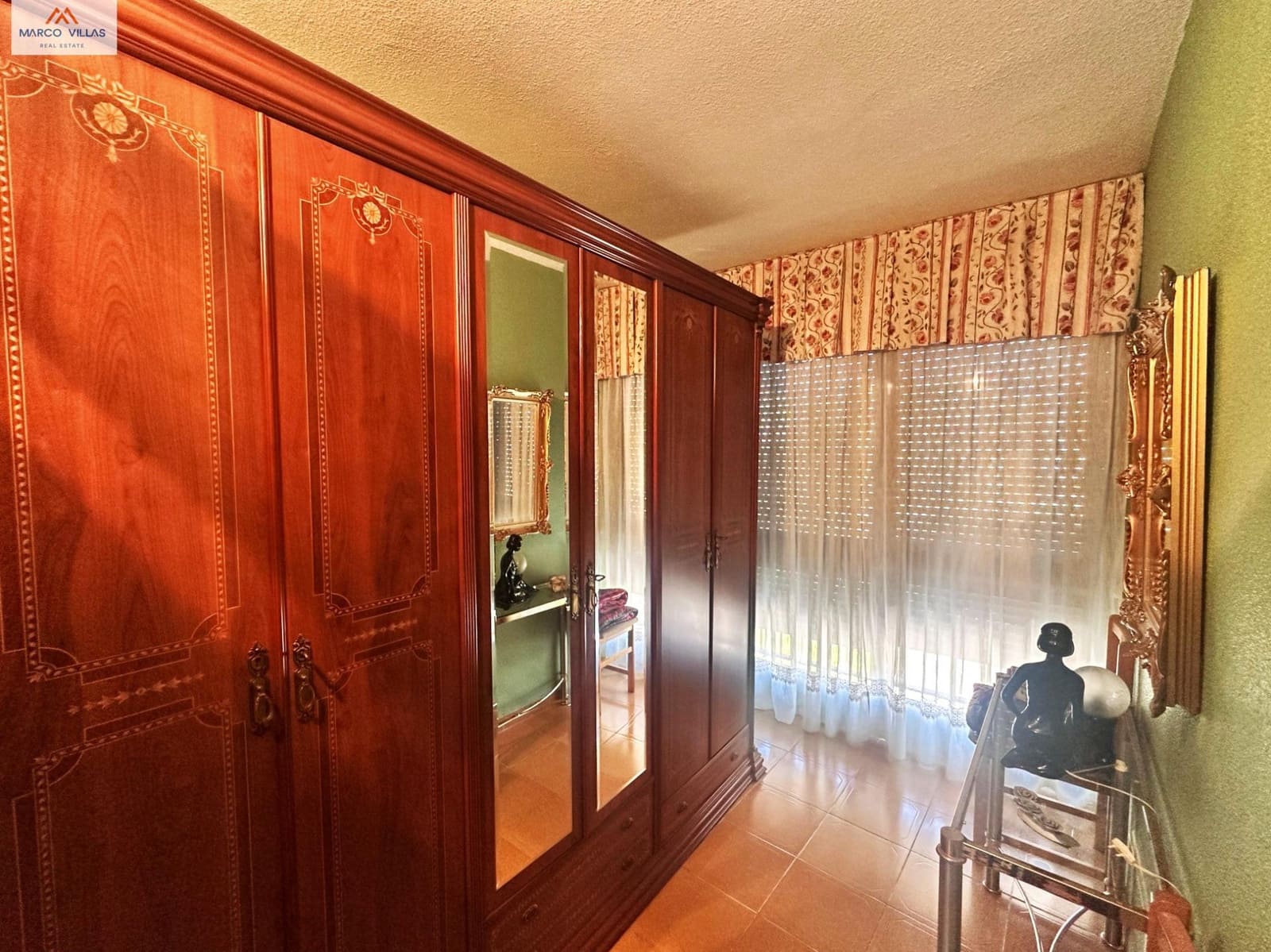 4 bedroom Villa for sale in Guardamar del Segura with pool garage - € 435,000 (Ref: 9003639)