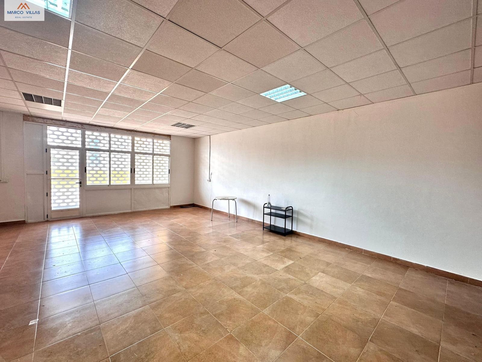 Commercieel te koop in Guardamar del Segura - € 225.000 (Ref: 9048729)