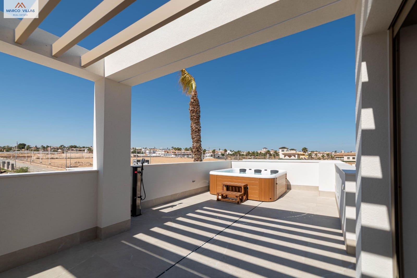 3 bedroom Villa for sale in Ciudad Quesada with pool - € 399,000 (Ref: 9048731)