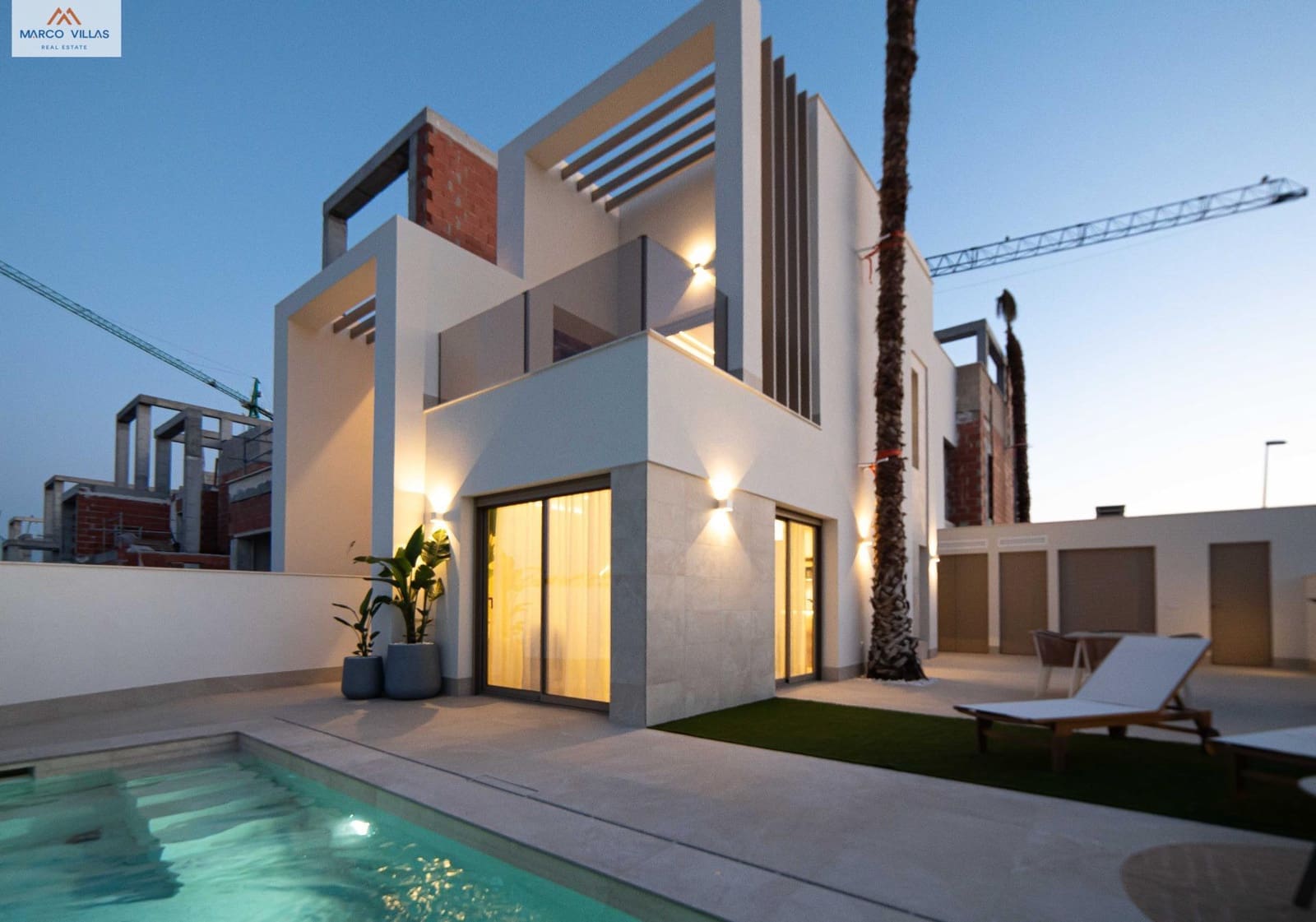 3 bedroom Villa for sale in Ciudad Quesada with pool - € 399,000 (Ref: 9048731)