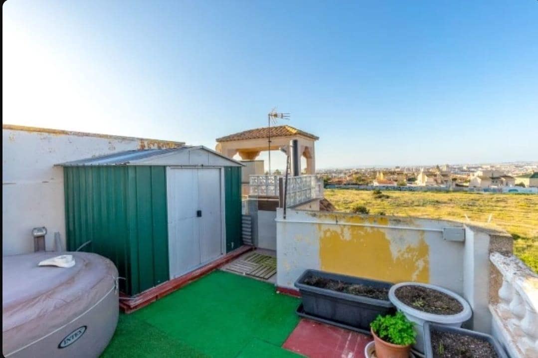 3 soveværelse Bungalow til salg i Torrevieja med swimmingpool - € 235.000 (Ref: 9152108)