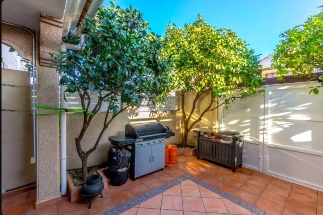 3 soveværelse Bungalow til salg i Torrevieja med swimmingpool - € 235.000 (Ref: 9152108)