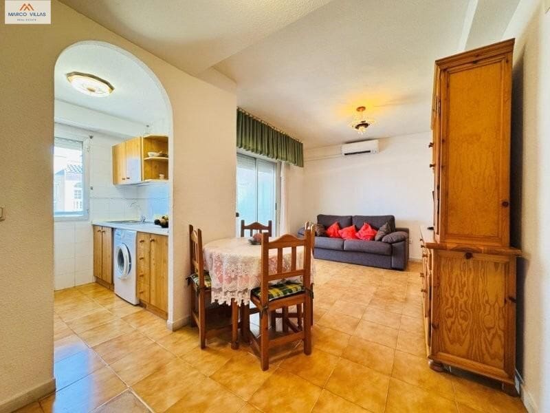 2 bedroom Apartment for sale in Torrevieja with pool garage - € 165,000 (Ref: 9152109)