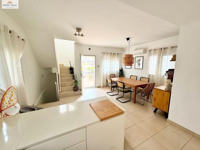 4 bedroom Villa for sale in San Fulgencio with pool - € 265,000 (Ref: 9160970)