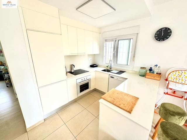 4 bedroom Villa for sale in San Fulgencio with pool - € 265,000 (Ref: 9160970)