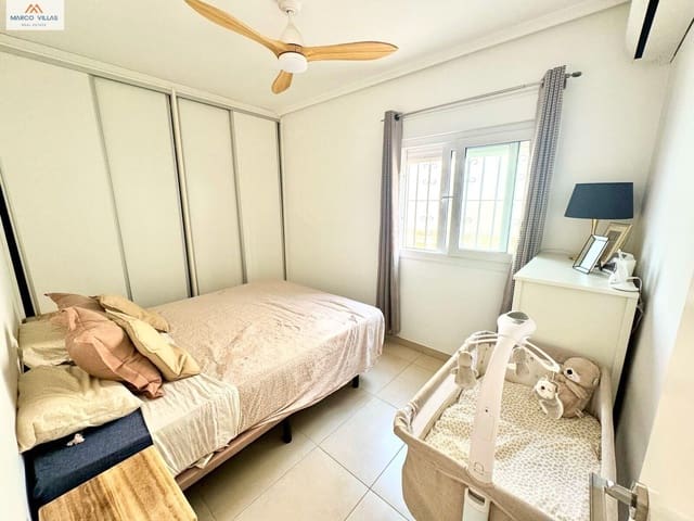 4 bedroom Villa for sale in San Fulgencio with pool - € 265,000 (Ref: 9160970)