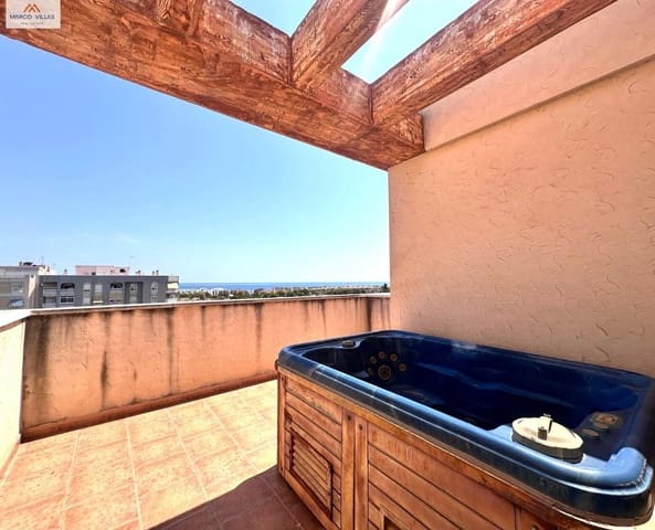 3 makuuhuone Rivitalo myytävänä paikassa Los Secanos, Guardamar del Segura mukana uima-altaan 
autotalli - 219 000 € (Ref: 9176431)