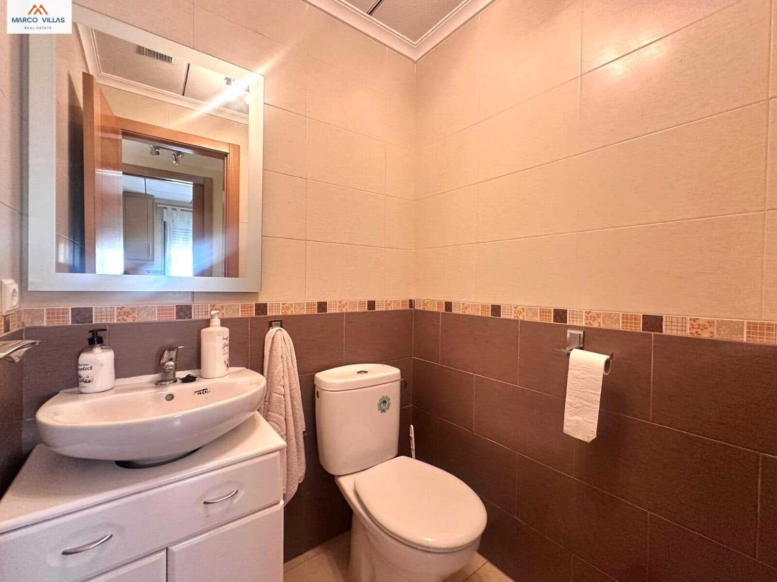 3 chambre Villa/Maison Mitoyenne à vendre à Guardamar del Segura avec piscine garage - 245 000 € (Ref: 9176431)