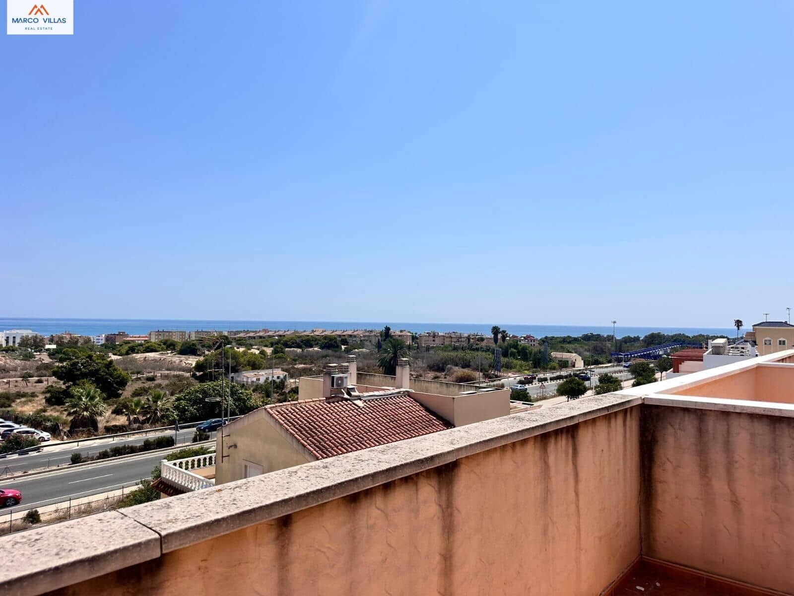 3 chambre Villa/Maison Mitoyenne à vendre à Guardamar del Segura avec piscine garage - 245 000 € (Ref: 9176431)