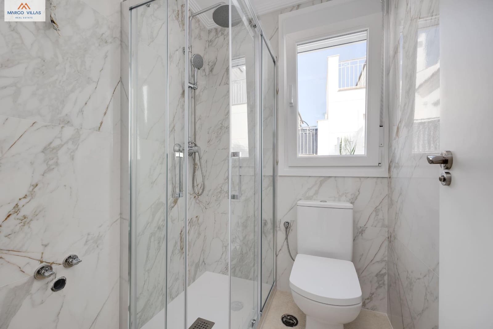 3 bedroom Villa for sale in San Fulgencio with pool - € 280,000 (Ref: 9202408)