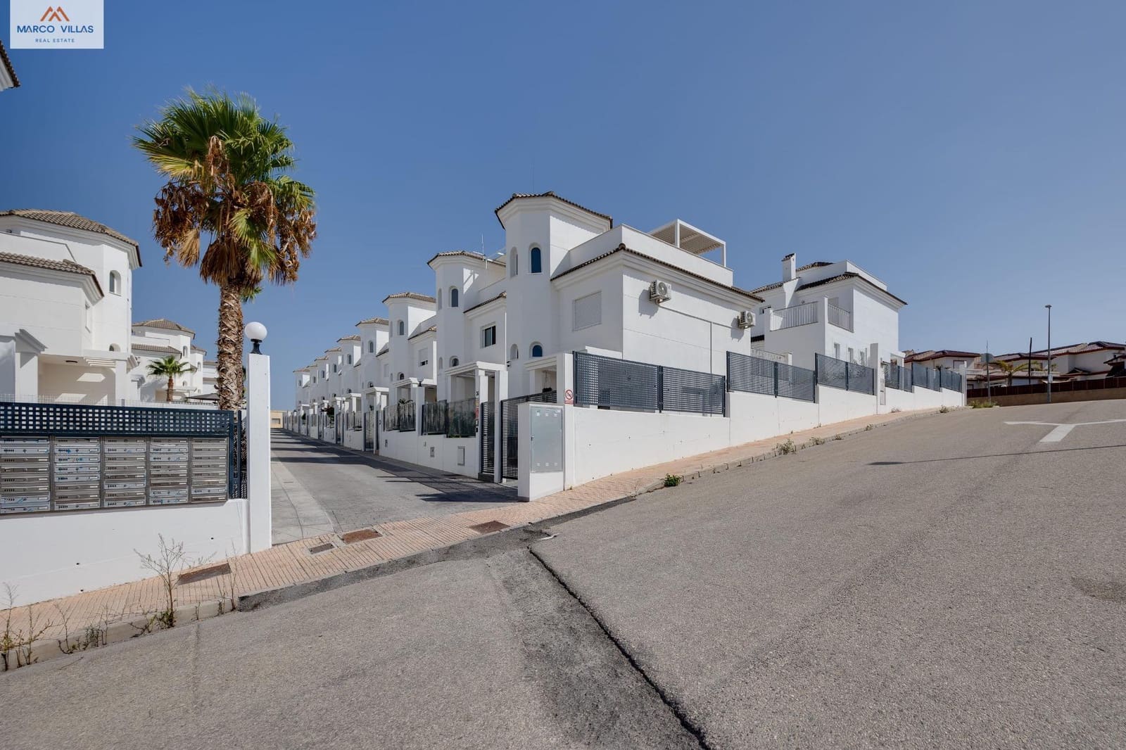 3 bedroom Villa for sale in San Fulgencio with pool - € 280,000 (Ref: 9202408)