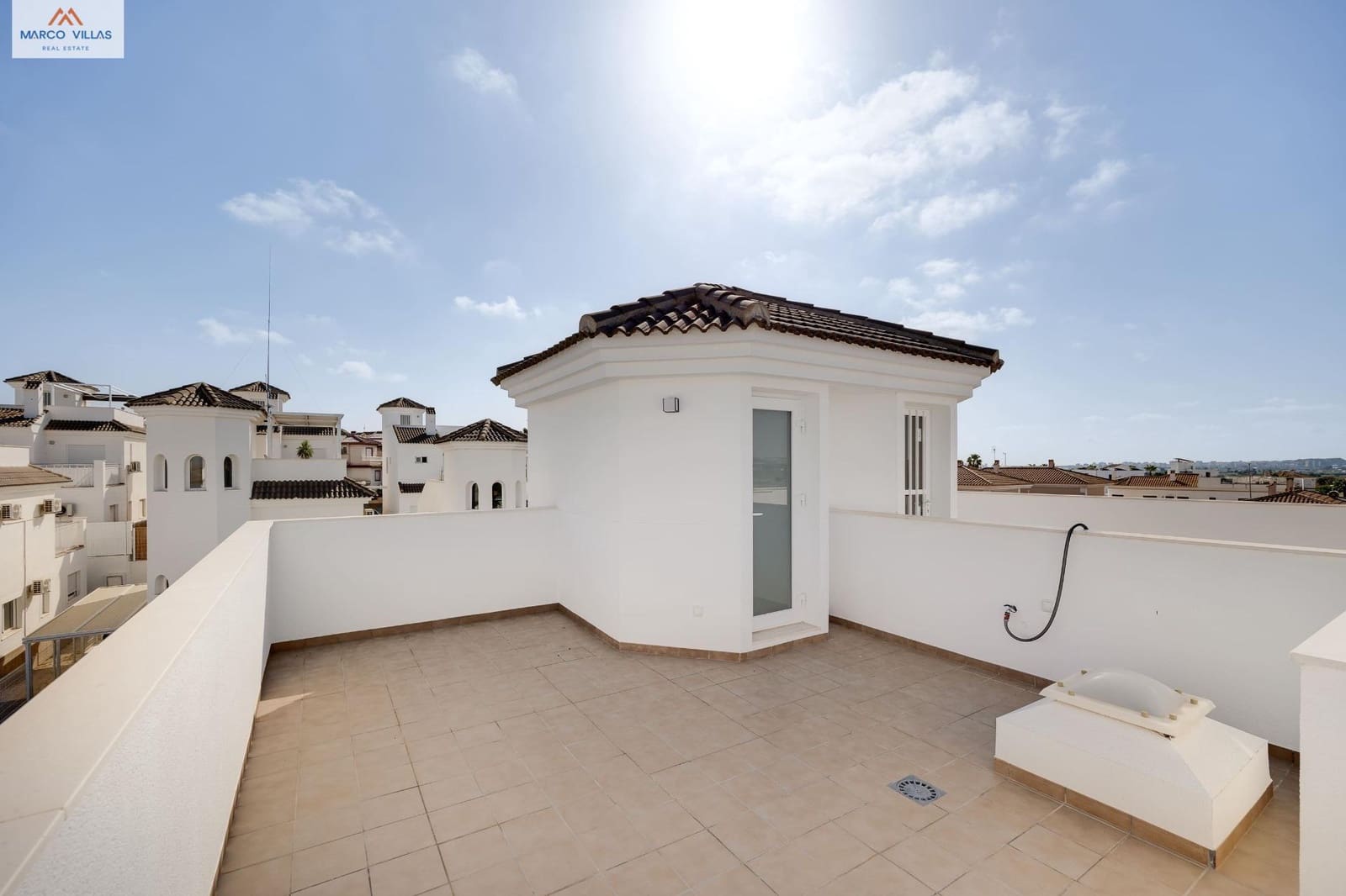3 slaapkamer Villa te koop in San Fulgencio met zwembad - € 280.000 (Ref: 9202408)