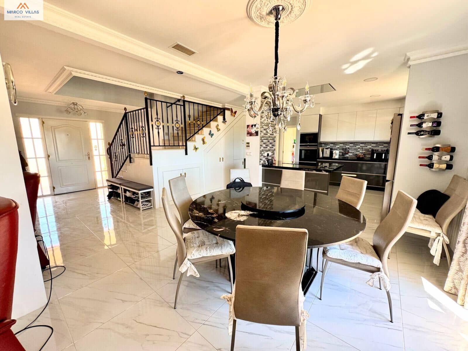 8 Zimmer Villa zu verkaufen in San Fulgencio mit Pool Garage - 950.000 € (Ref: 9236889)