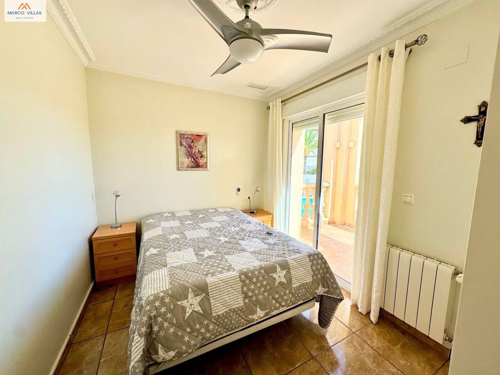 8 Zimmer Villa zu verkaufen in San Fulgencio mit Pool Garage - 950.000 € (Ref: 9236889)