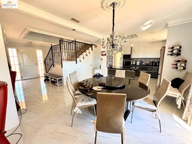 8 makuuhuone Huvila myytävänä paikassa San Fulgencio mukana uima-altaan 
autotalli - 950 000 € (Ref: 9236889)