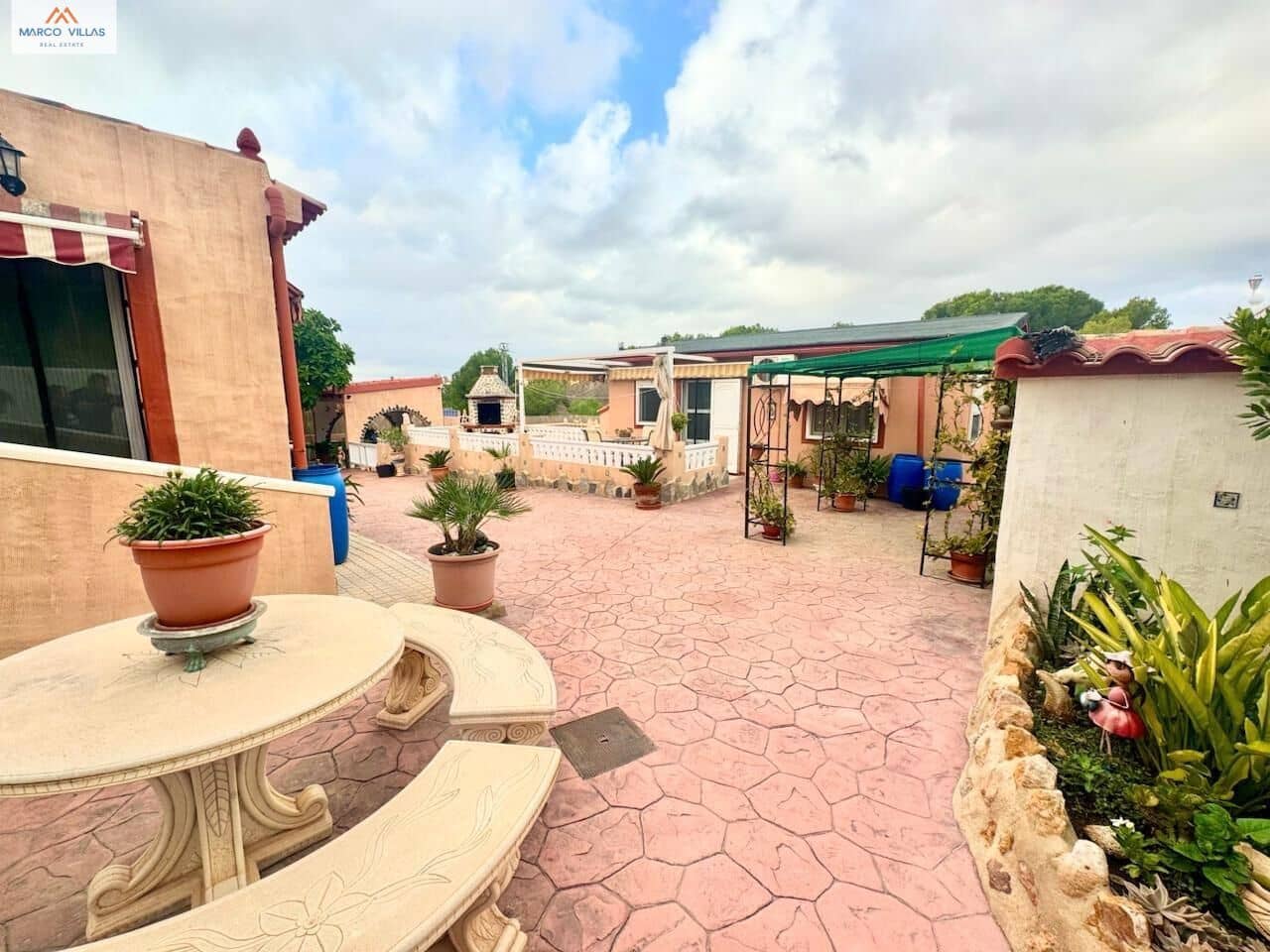 5 bedroom Villa for sale in San Fulgencio with pool garage - € 425,000 (Ref: 9310887)