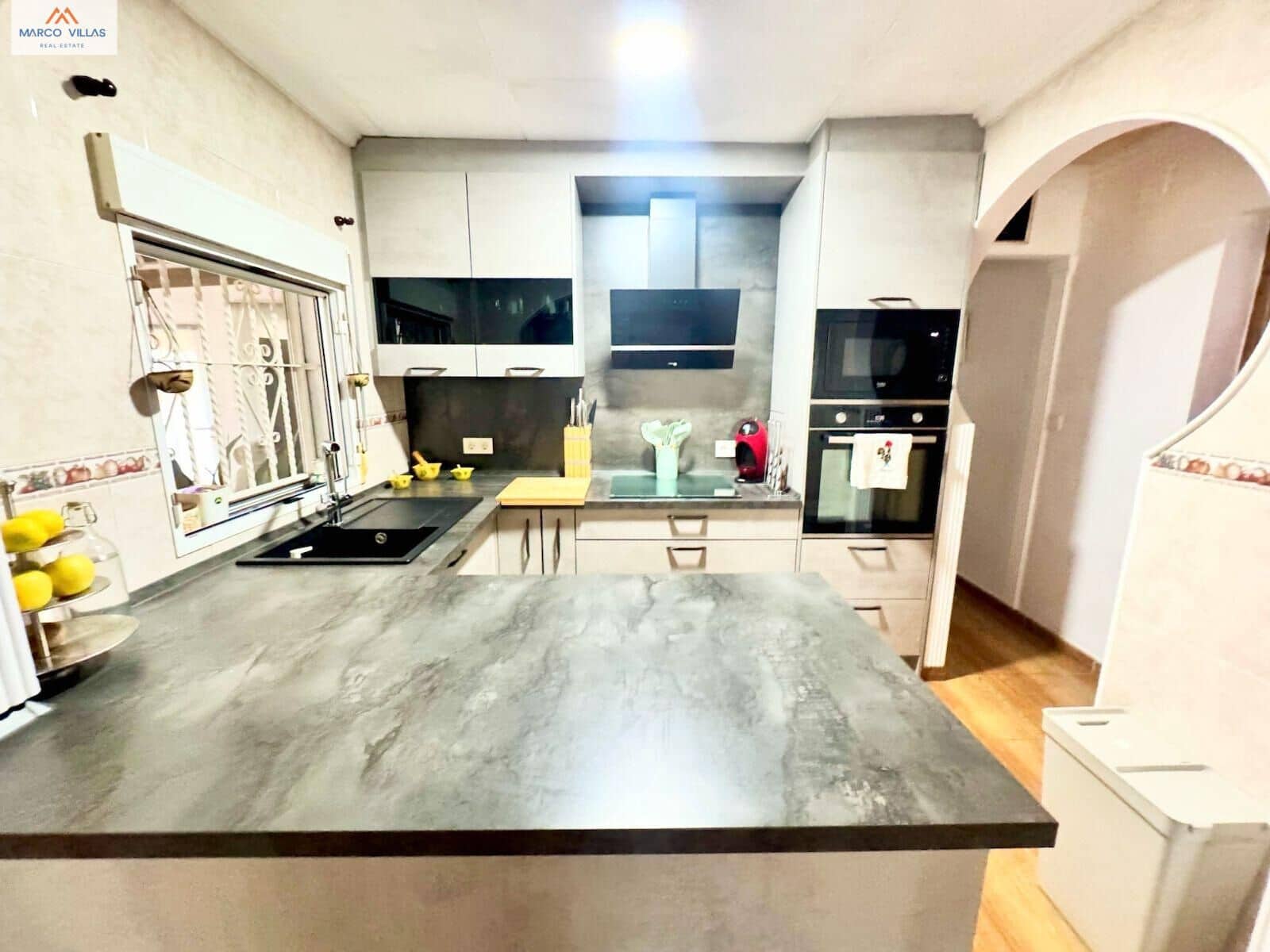 5 bedroom Villa for sale in San Fulgencio with pool garage - € 425,000 (Ref: 9310887)