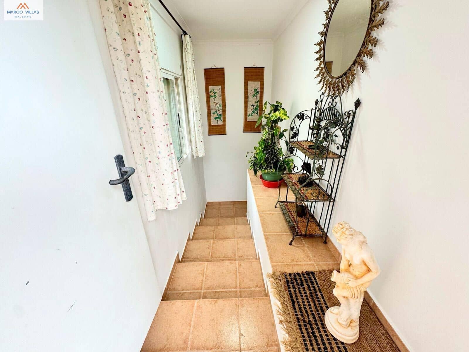 5 bedroom Villa for sale in San Fulgencio with pool garage - € 425,000 (Ref: 9310887)