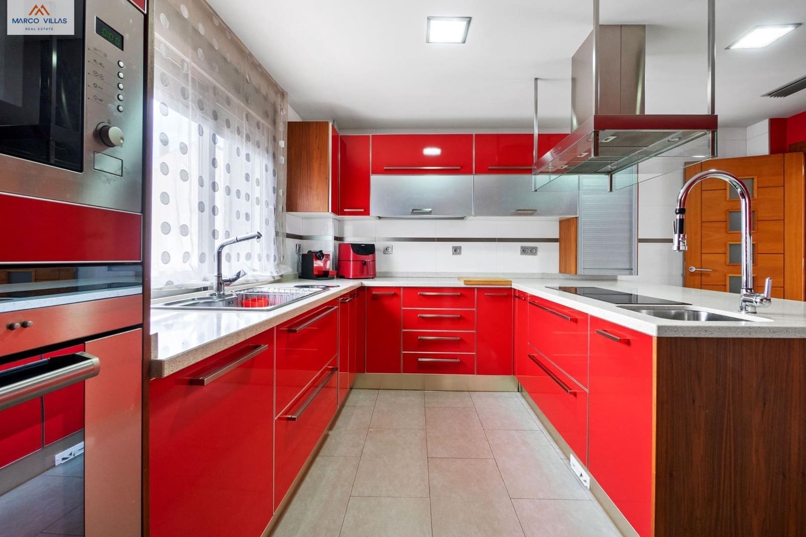 Chalet de 4 habitaciones en Rojales en venta con garaje - 389.000 € (Ref: 9355838)