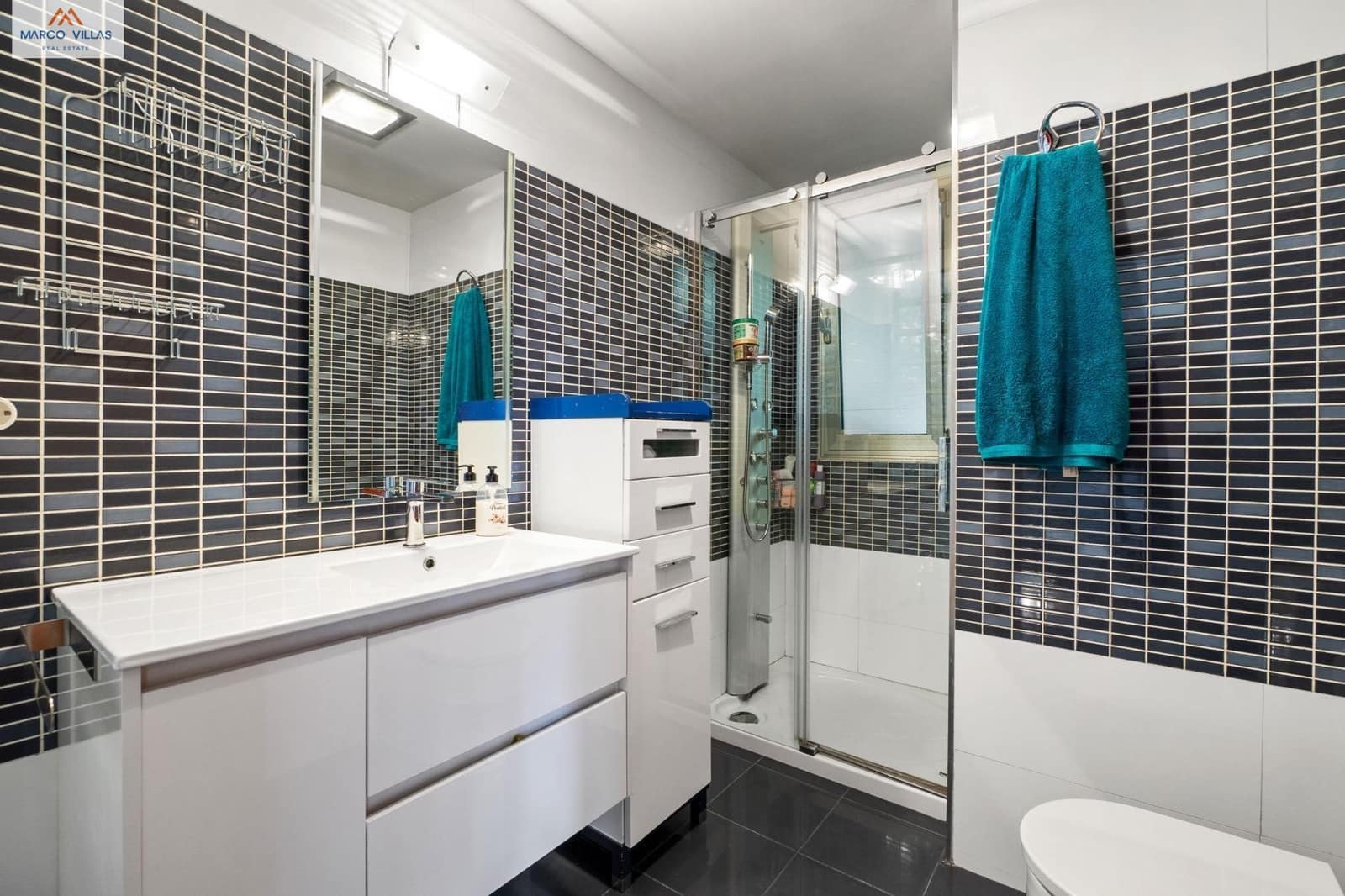 Chalet de 4 habitaciones en Rojales en venta con garaje - 389.000 € (Ref: 9355838)