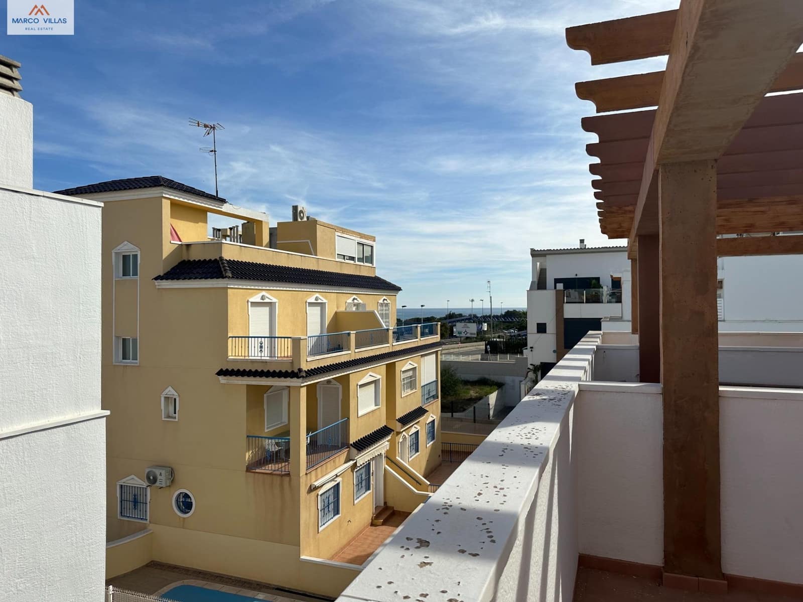 3 soverom Bungalow til salgs i Guardamar del Segura med svømmebasseng garasje - € 185 000 (Ref: 9382834)