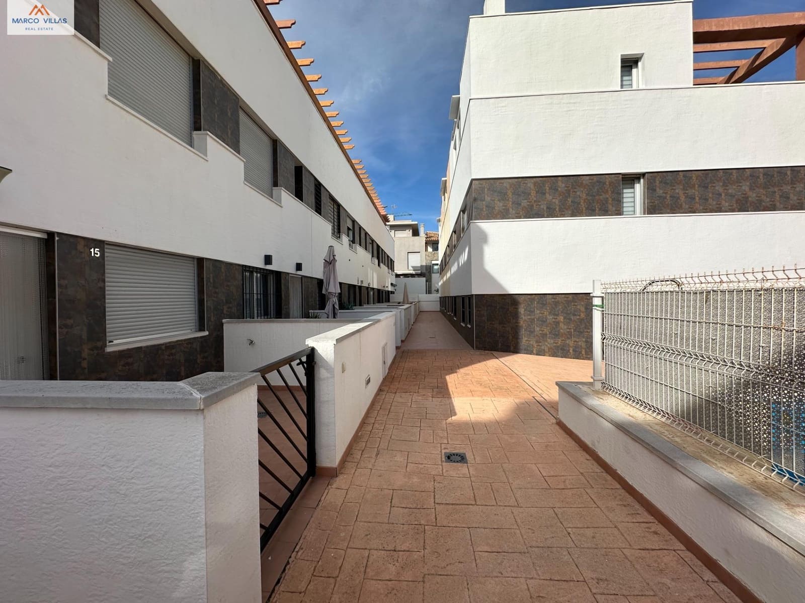 3 soverom Bungalow til salgs i Guardamar del Segura med svømmebasseng garasje - € 185 000 (Ref: 9382834)