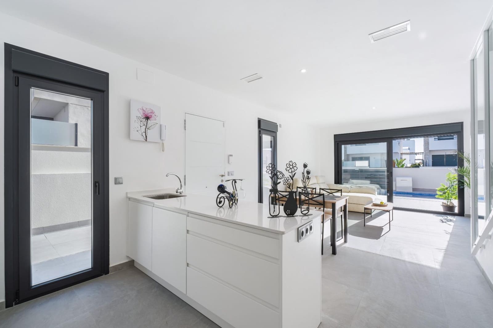 3 quarto Moradia para venda em Daya Nueva com piscina - 299 000 € (Ref: 9395988)