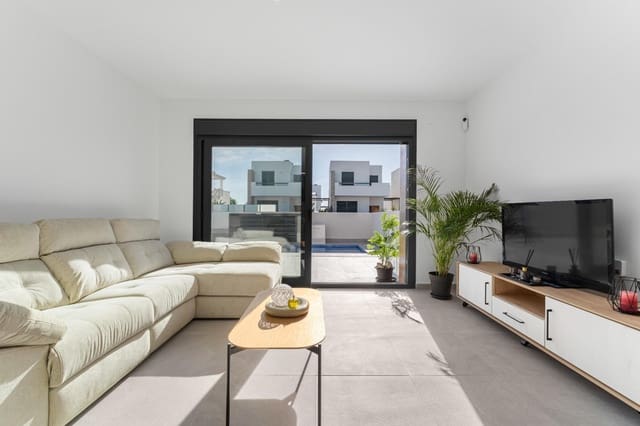 3 bedroom Villa for sale in Daya Nueva with pool - € 299,000 (Ref: 9395988)