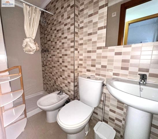 2 makuuhuone Asunto myytävänä paikassa Guardamar del Segura - 195 000 € (Ref: 9403355)