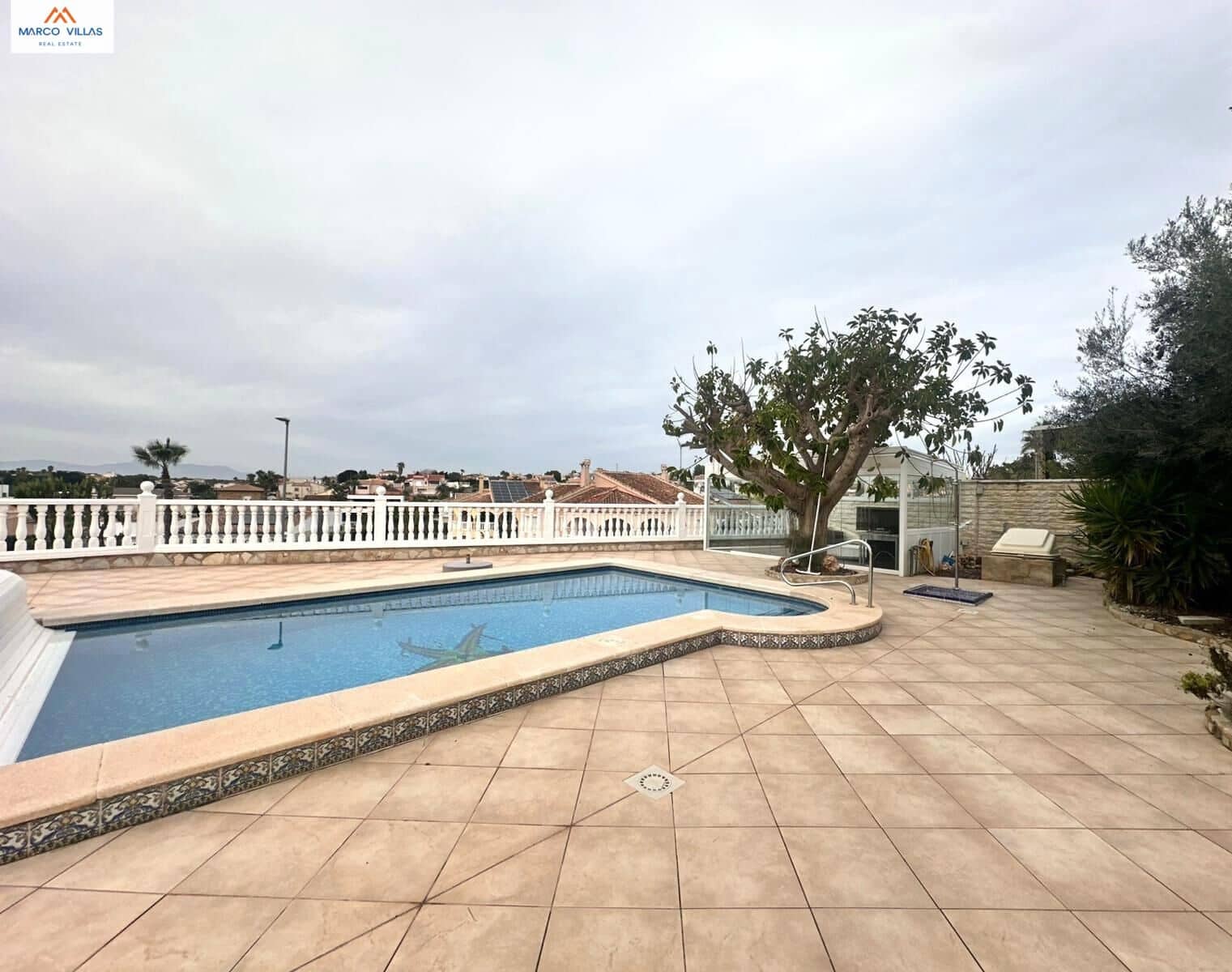 4 sypialnia Willa na sprzedaż w San Fulgencio z basenem garażem - 519 990 € (Ref: 9472973)