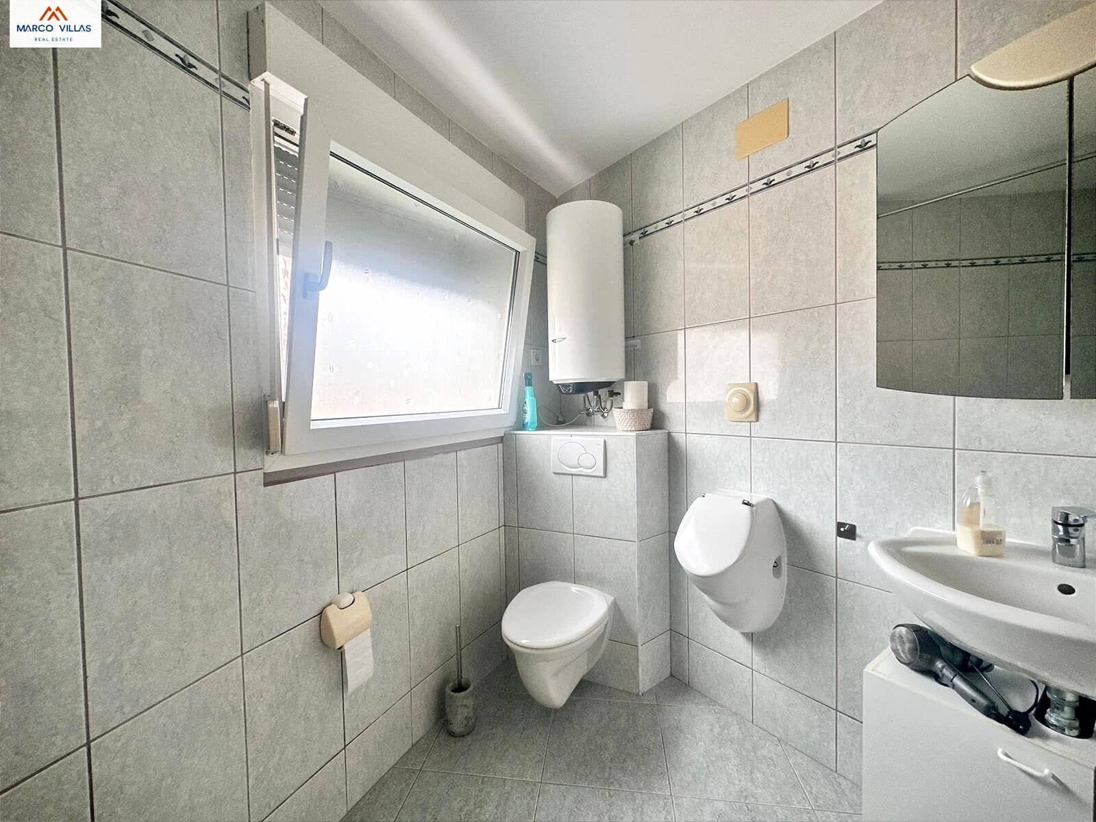 4 sypialnia Willa na sprzedaż w San Fulgencio z basenem garażem - 519 990 € (Ref: 9472973)