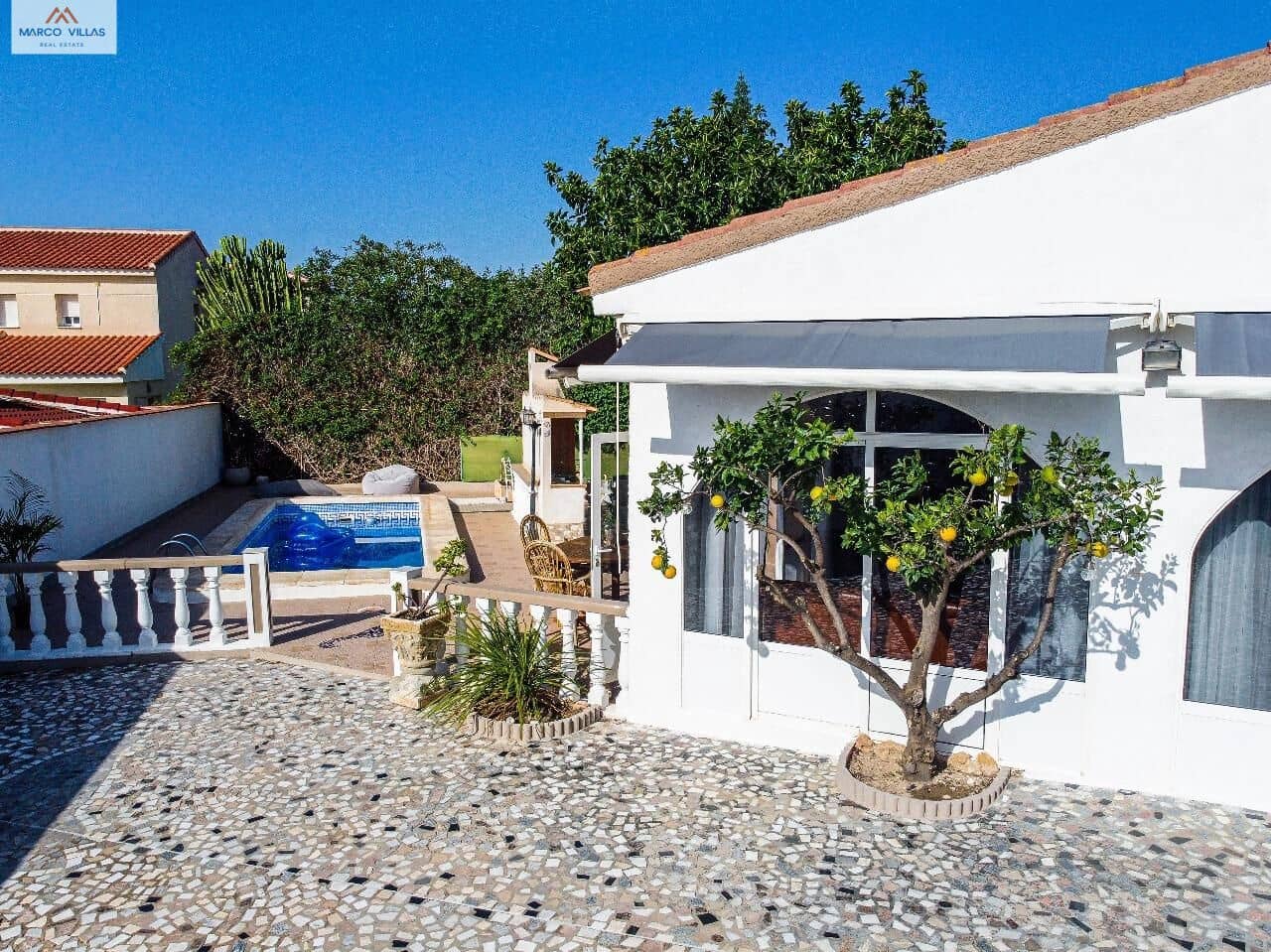 5 bedroom Villa for sale in Rojales with pool garage - € 435,000 (Ref: 9504288)