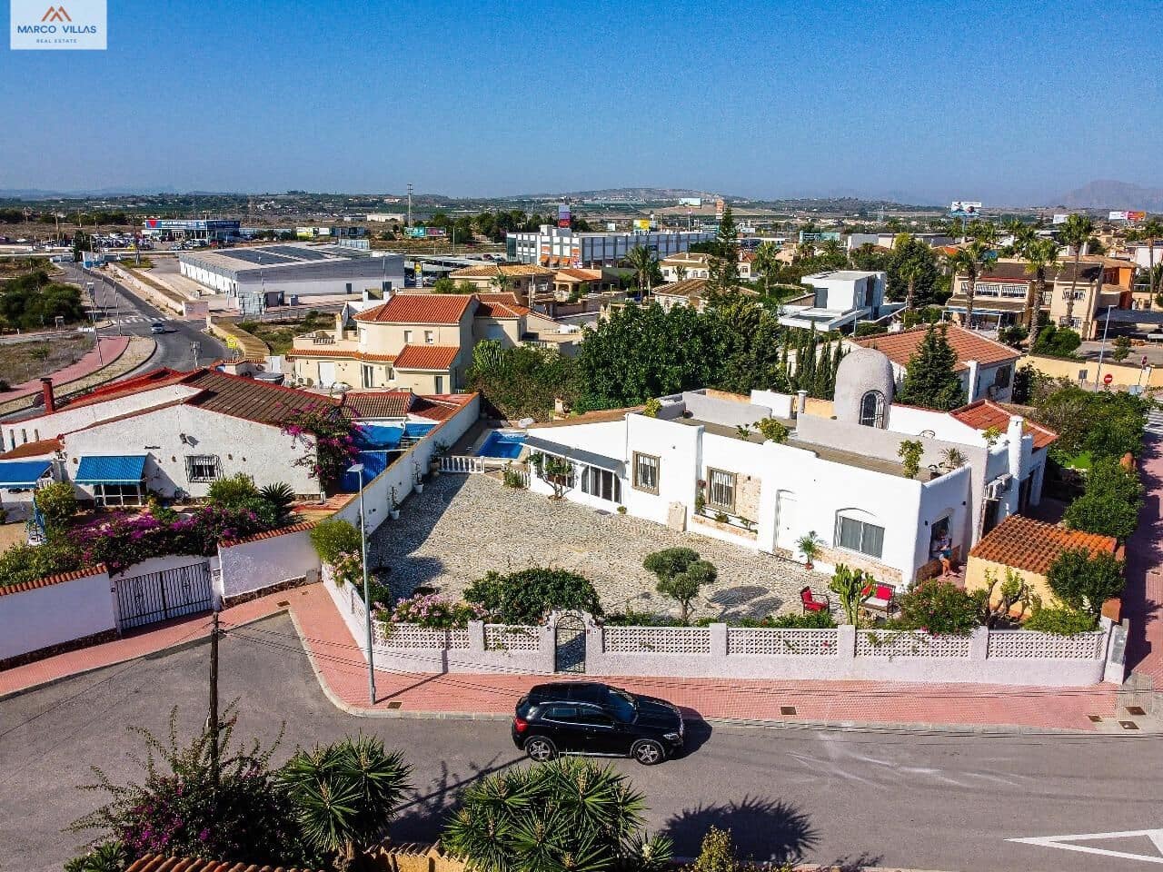 5 bedroom Villa for sale in Rojales with pool garage - € 435,000 (Ref: 9504288)