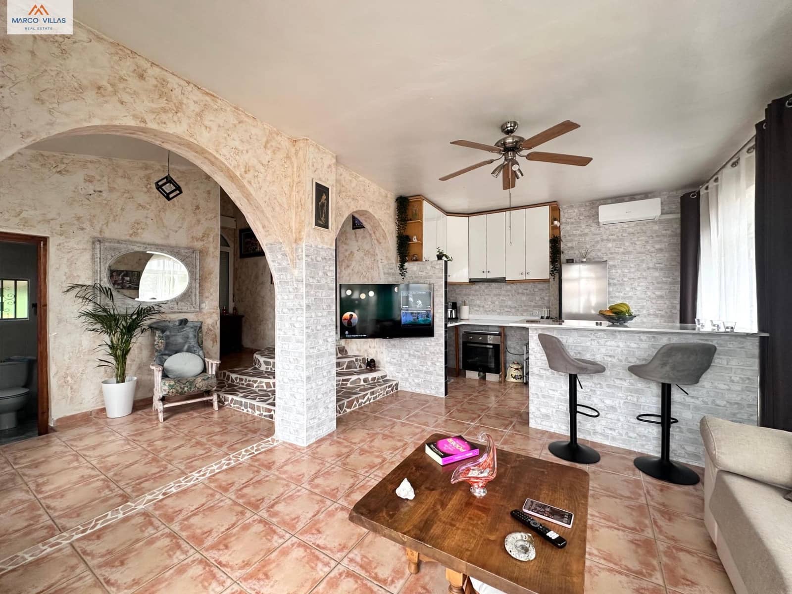 5 bedroom Villa for sale in Rojales with pool garage - € 435,000 (Ref: 9504288)