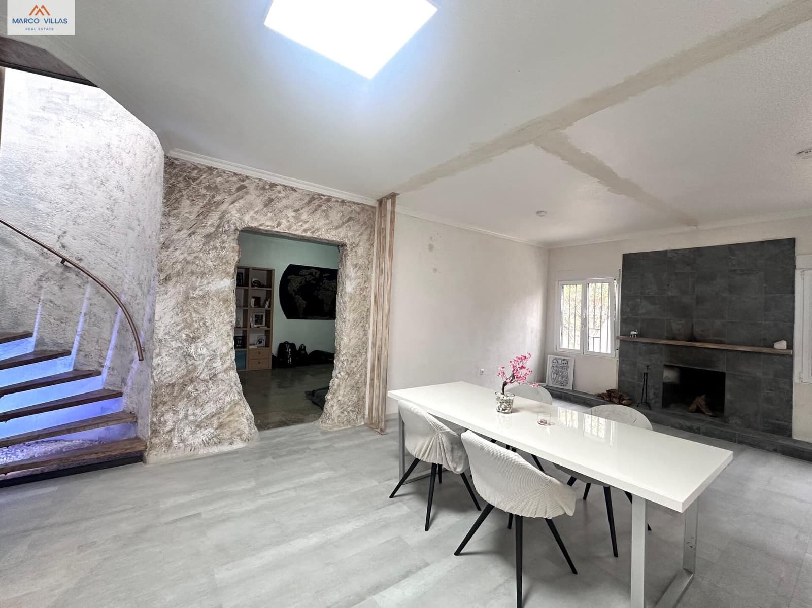 5 bedroom Villa for sale in Rojales with pool garage - € 435,000 (Ref: 9504288)