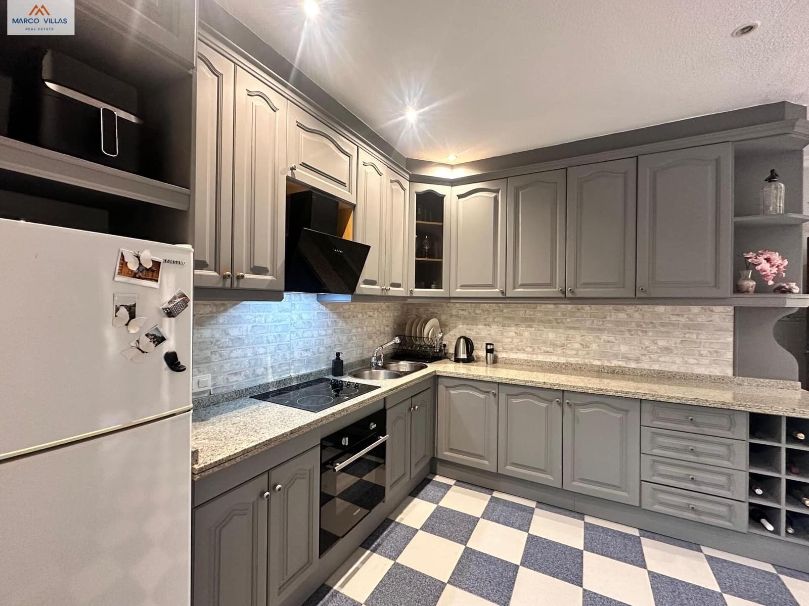 5 bedroom Villa for sale in Rojales with pool garage - € 435,000 (Ref: 9504288)