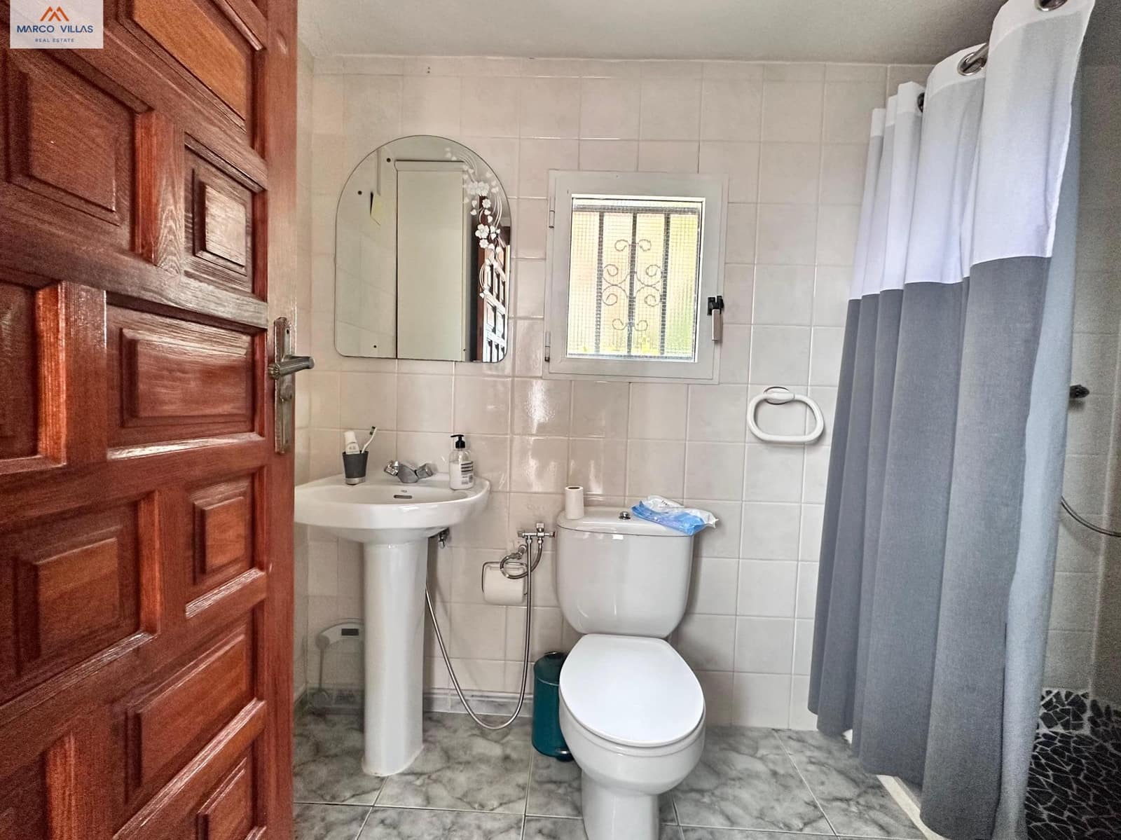 5 bedroom Villa for sale in Rojales with pool garage - € 435,000 (Ref: 9504288)