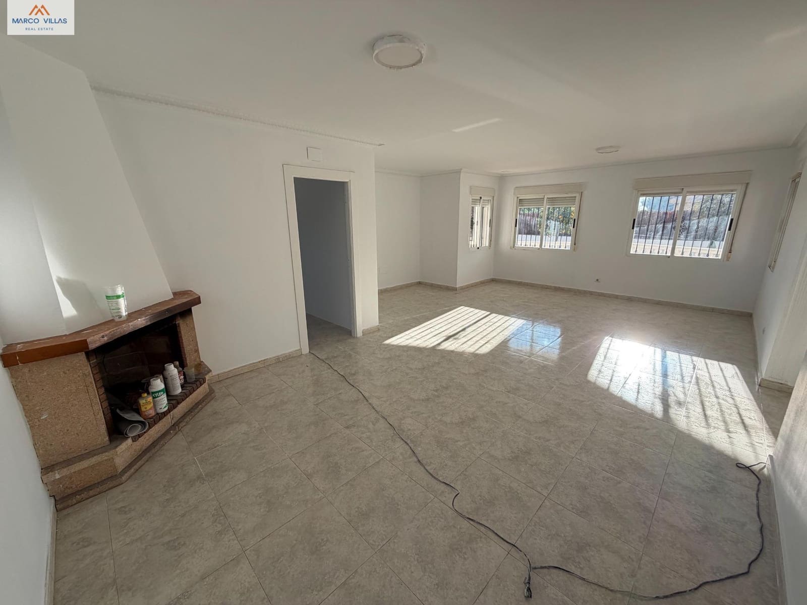 3 soveværelse Villa til salg i La Hoya med swimmingpool - € 298.900 (Ref: 9518898)