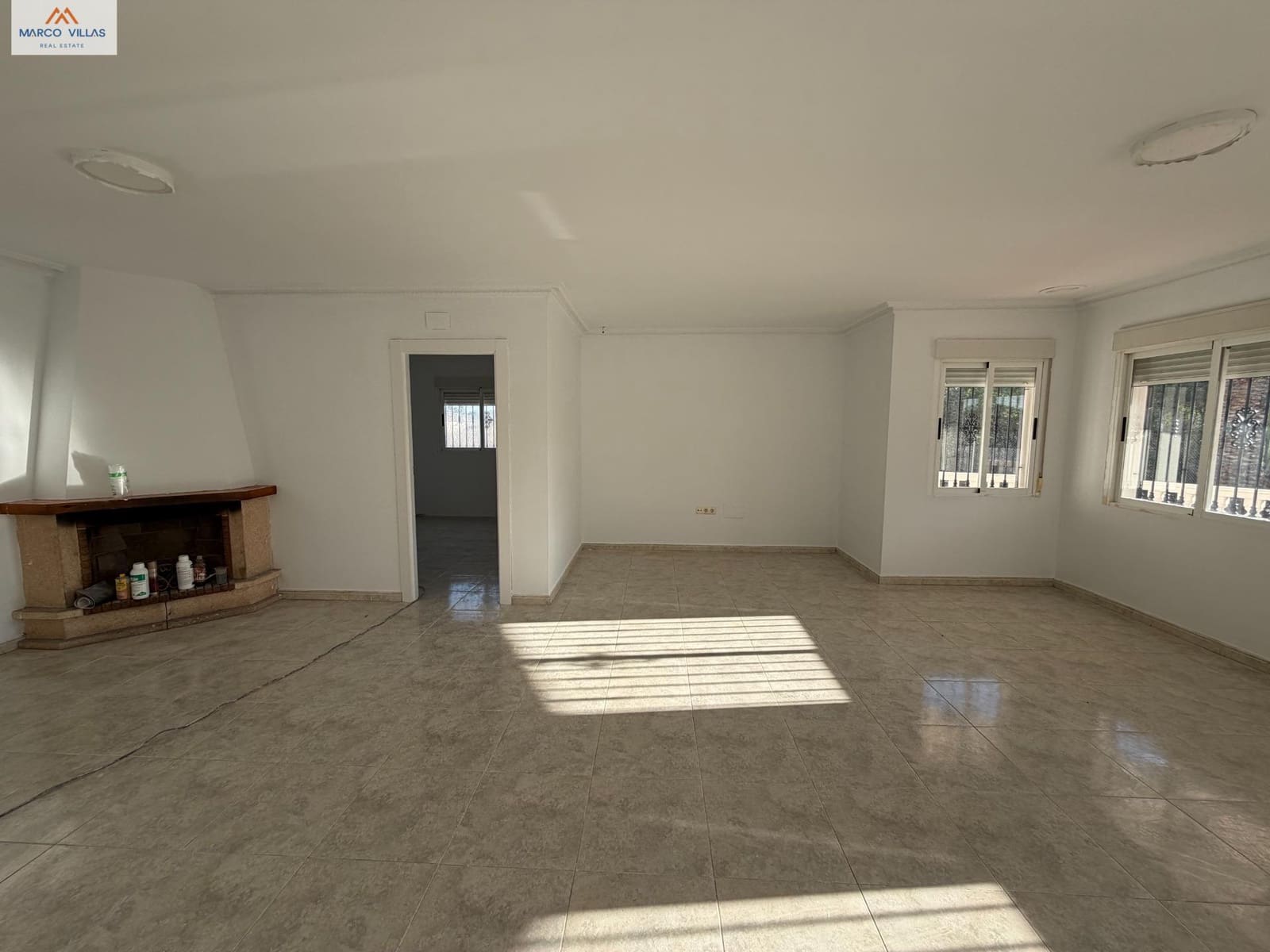 3 soveværelse Villa til salg i La Hoya med swimmingpool - € 298.900 (Ref: 9518898)