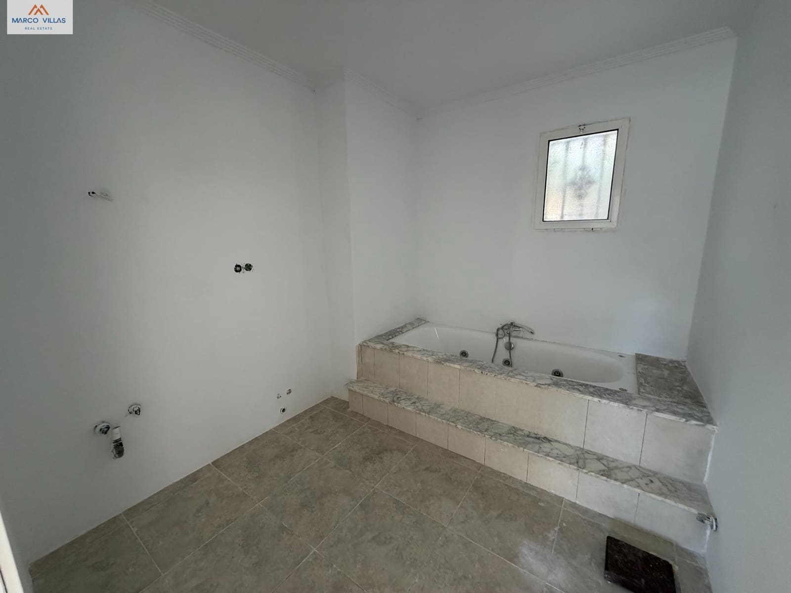 3 soveværelse Villa til salg i La Hoya med swimmingpool - € 298.900 (Ref: 9518898)