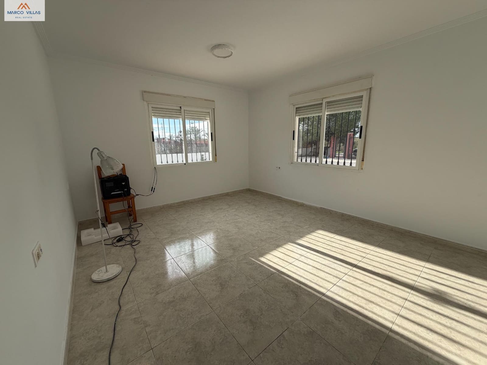 3 soveværelse Villa til salg i La Hoya med swimmingpool - € 298.900 (Ref: 9518898)