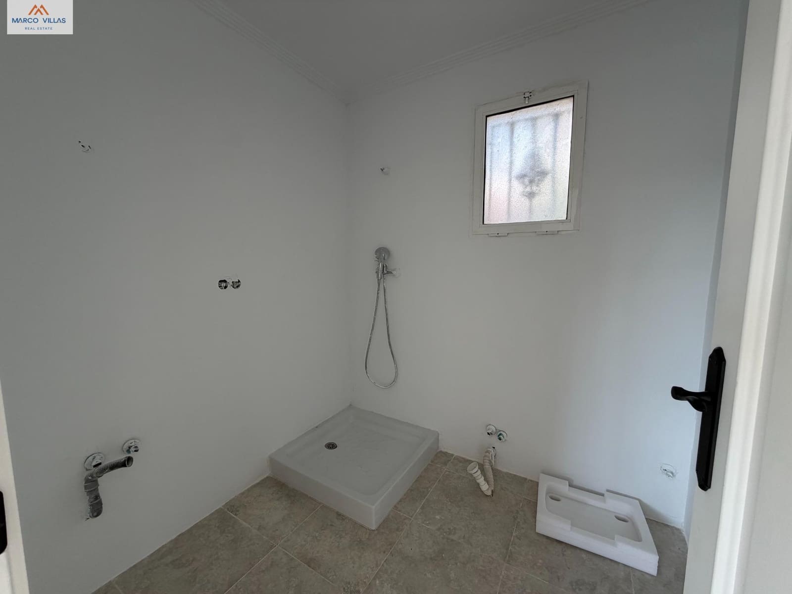 3 soveværelse Villa til salg i La Hoya med swimmingpool - € 298.900 (Ref: 9518898)