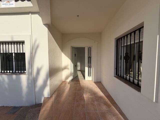 3 soveværelse Villa til salg i La Hoya, Elche / Elx med swimmingpool - € 298.900 (Ref: 9518898)